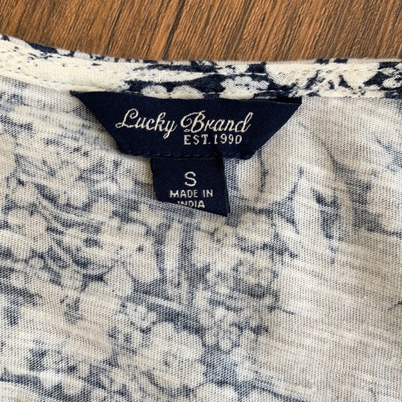 LUCKY BRAND White Blue Floral Lace Tee Small - Picture 3 of 6